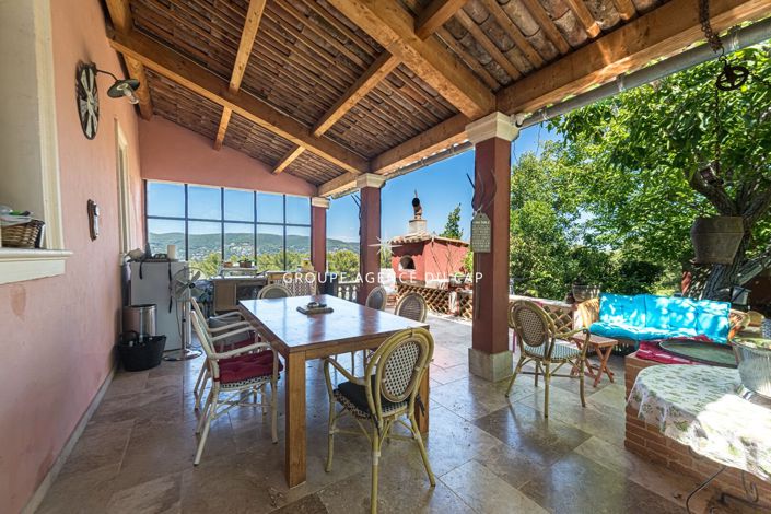 Image No.17-6 Bed House for sale