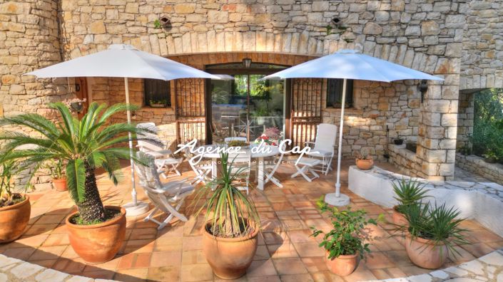 Image No.4-4 Bed House for sale