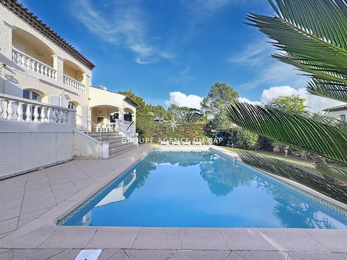 Image No.3-4 Bed House for sale