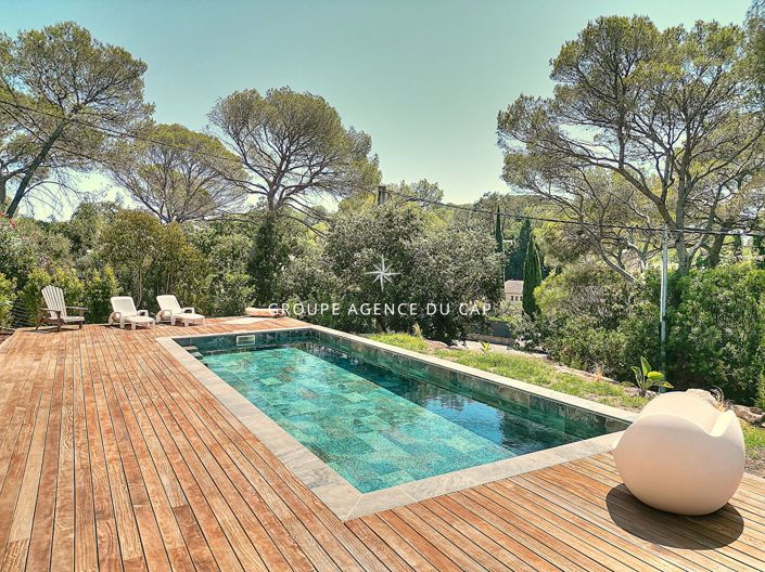 Image No.2-5 Bed House for sale