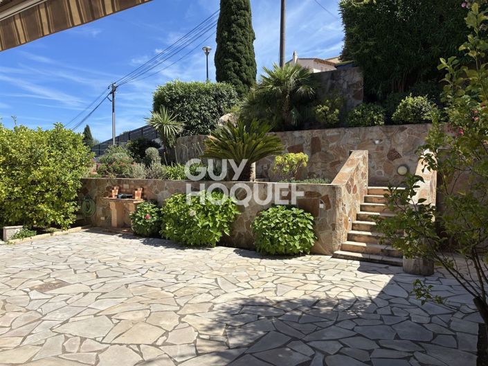 Image No.6-5 Bed House for sale