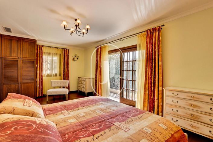 Image No.13-11 Bed House for sale
