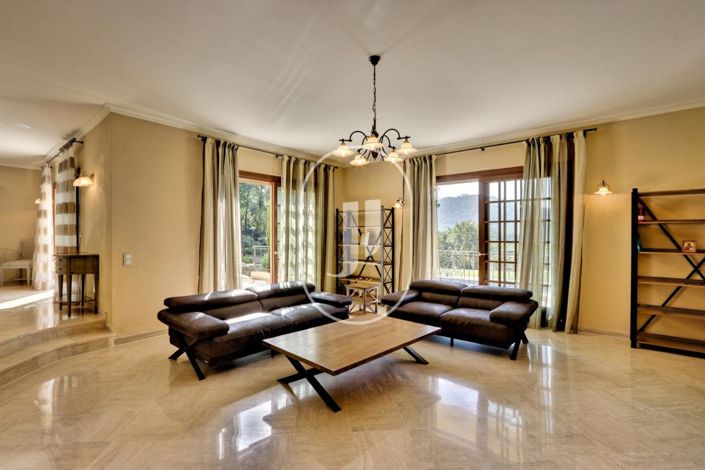 Image No.3-11 Bed House for sale