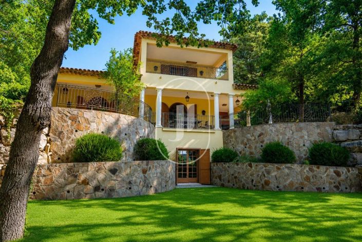 Image No.6-11 Bed House for sale