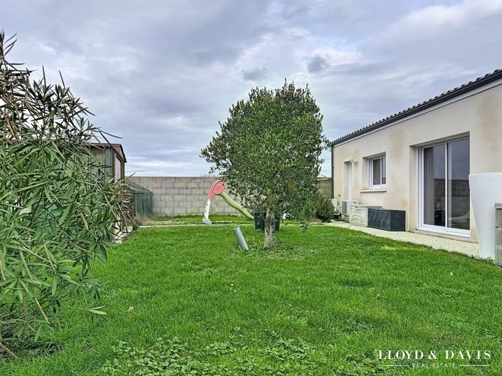 Image No.14-3 Bed House for sale