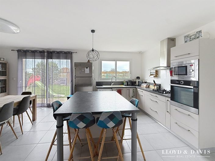 Image No.4-3 Bed House for sale