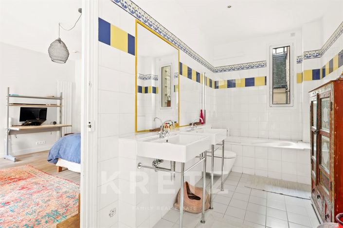 Image No.25-5 Bed House for sale