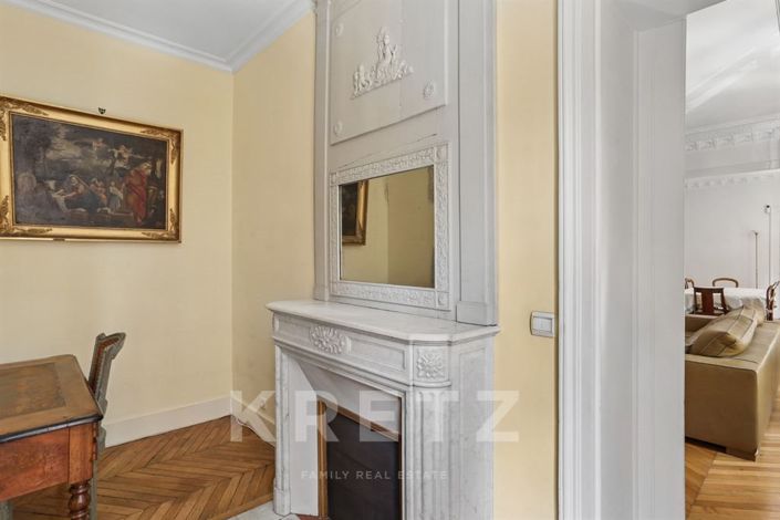 Image No.18-5 Bed Apartment for sale