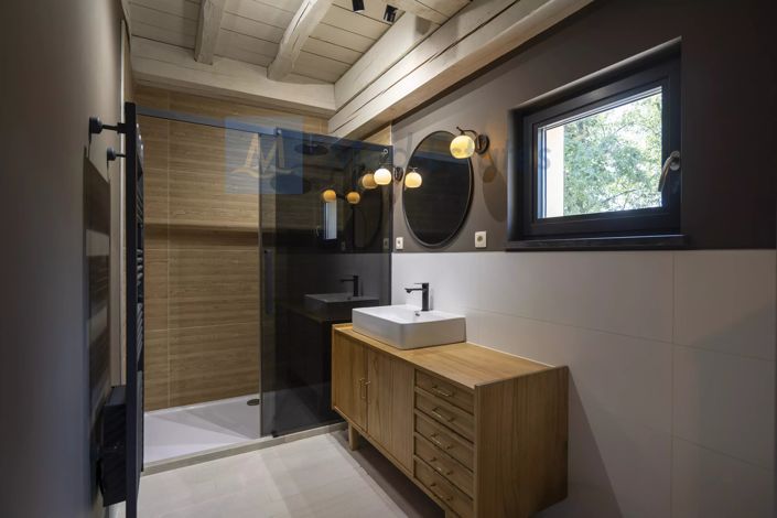 Image No.17-4 Bed House for sale