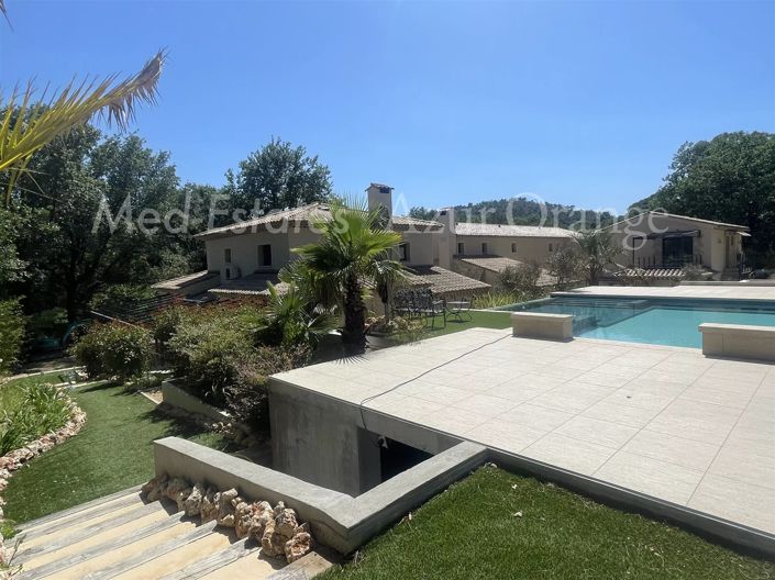 Image No.2-4 Bed House for sale
