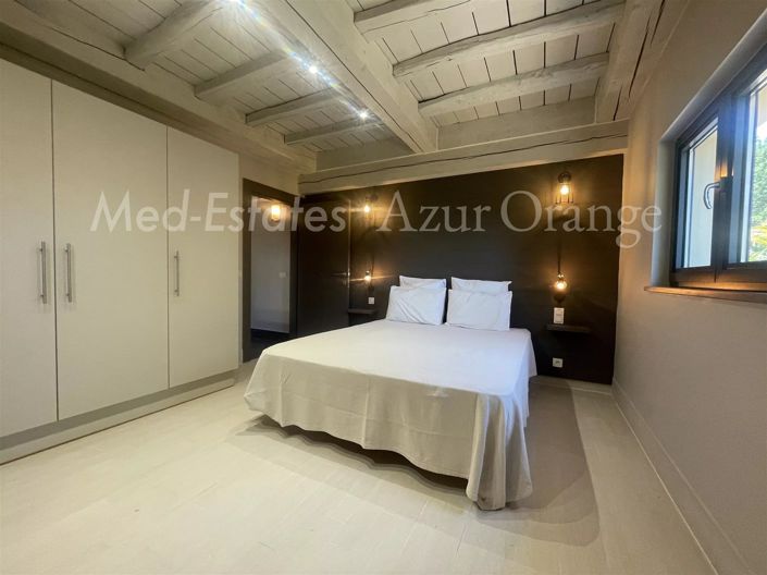 Image No.20-4 Bed House for sale