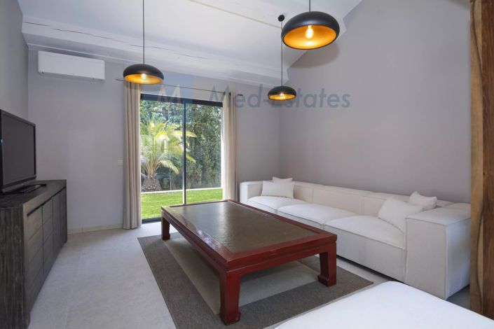 Image No.6-4 Bed House for sale