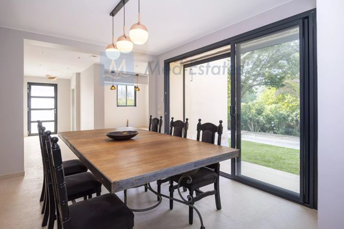 Image No.8-4 Bed House for sale