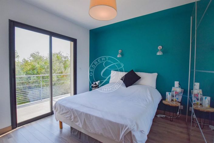 Image No.13-5 Bed House for sale