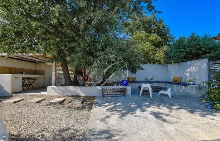 Image No.19-5 Bed House for sale