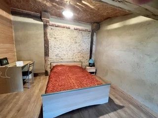 Image No.9-5 Bed House for sale