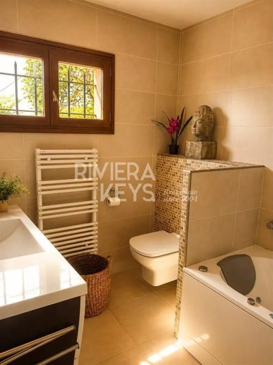 Image No.16-4 Bed House for sale