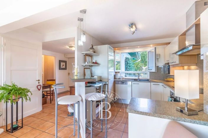 Image No.5-4 Bed House for sale