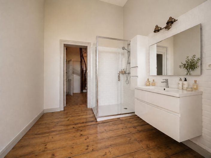 Image No.9-4 Bed House for sale