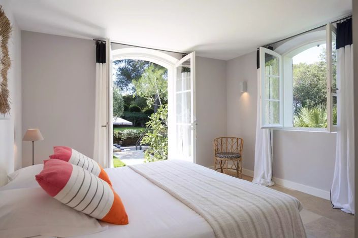 Image No.13-5 Bed House for sale