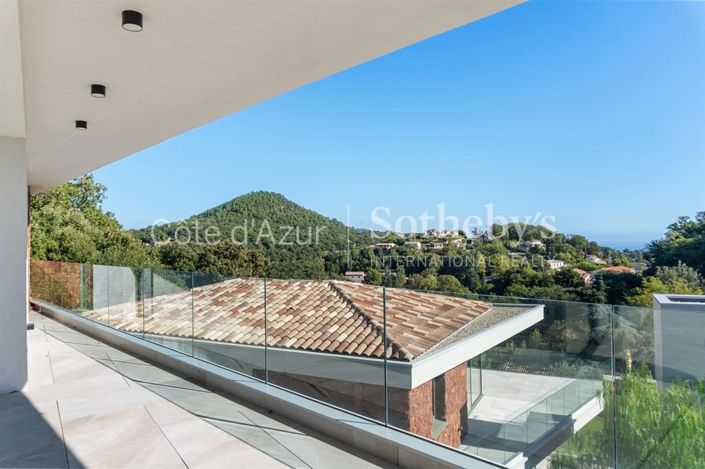 Image No.7-3 Bed Apartment for sale