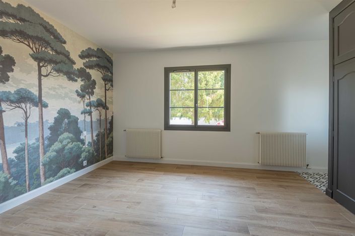 Image No.13-4 Bed House for sale