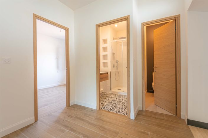 Image No.19-4 Bed House for sale