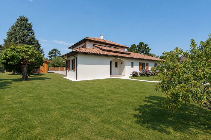 Image No.7-4 Bed House for sale