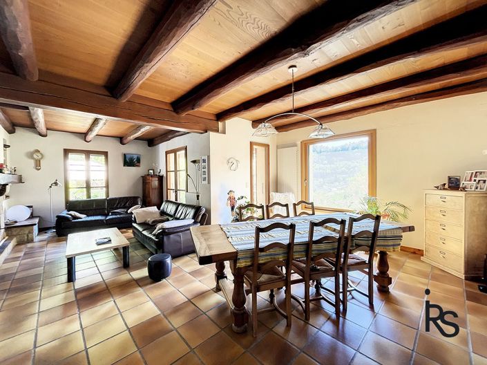 Image No.12-6 Bed House for sale