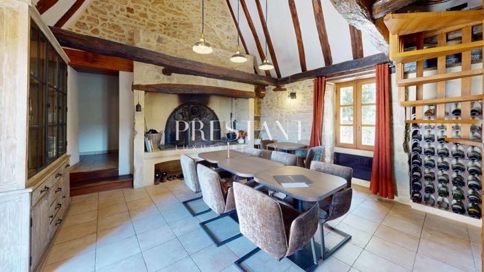 Image No.2-5 Bed House for sale
