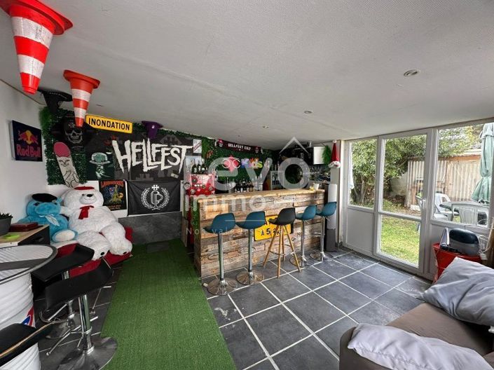 Image No.10-4 Bed House for sale