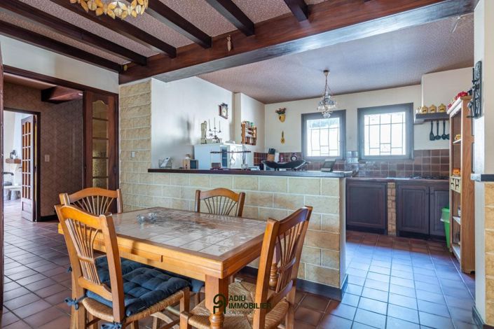 Image No.8-3 Bed House for sale