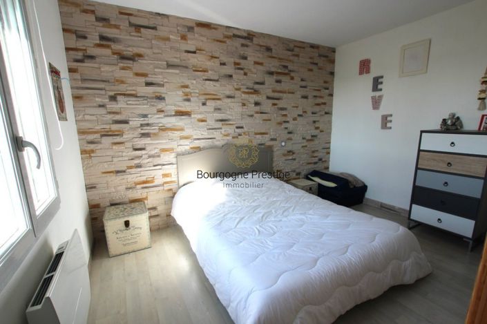 Image No.13-3 Bed House for sale