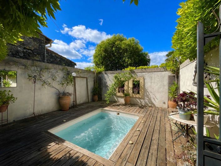 Image No.5-5 Bed House for sale