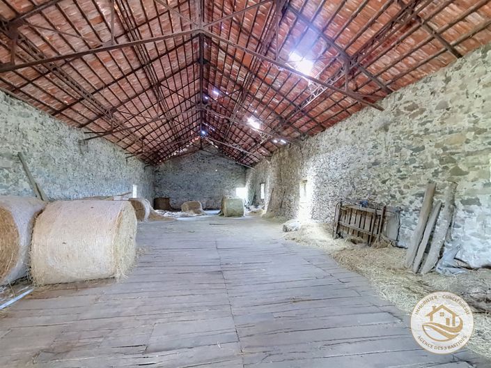 Image No.16-5 Bed House for sale
