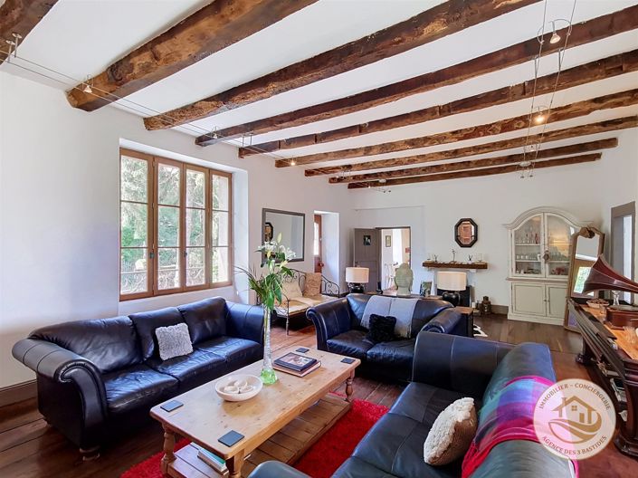 Image No.4-5 Bed House for sale