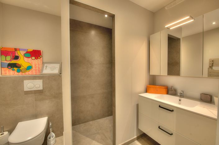Image No.12-3 Bed House for sale