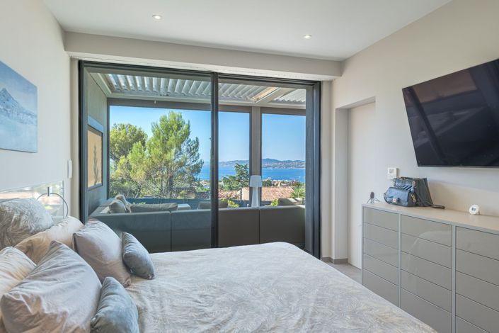 Image No.13-3 Bed House for sale