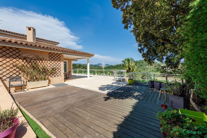 Image No.11-6 Bed House for sale