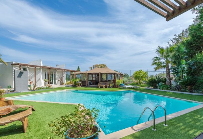 Image No.10-5 Bed House for sale