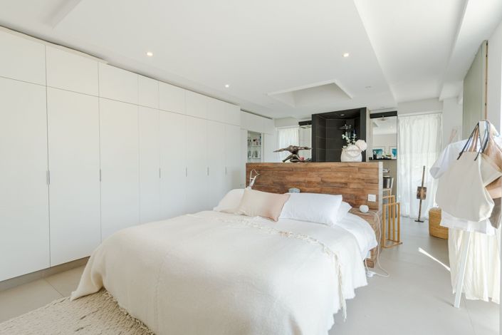 Image No.12-5 Bed House for sale