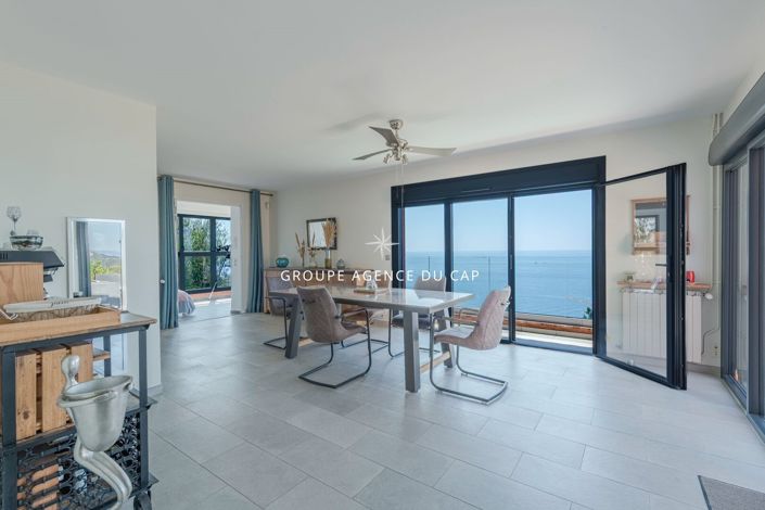 Image No.6-4 Bed House for sale