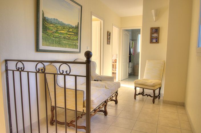 Image No.15-3 Bed House for sale