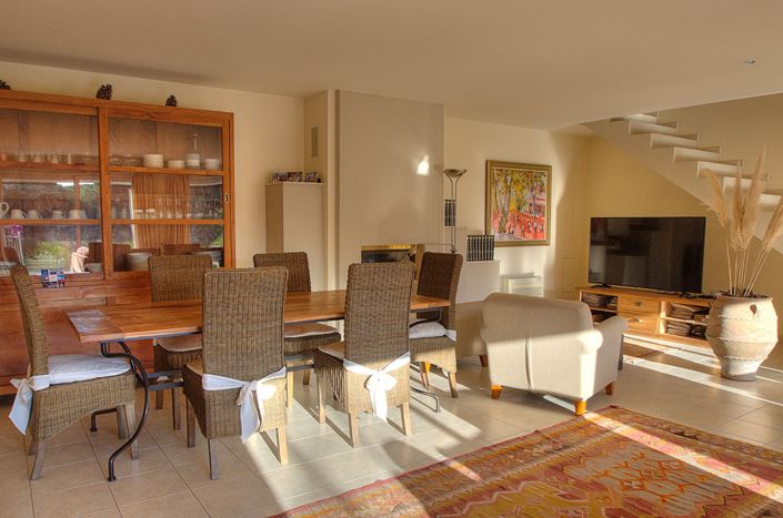 Image No.9-3 Bed House for sale