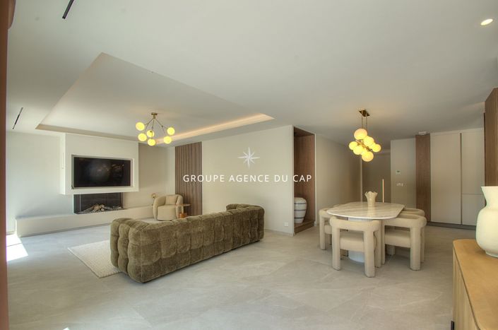 Image No.10-4 Bed House for sale