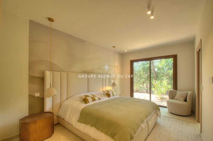 Image No.11-4 Bed House for sale