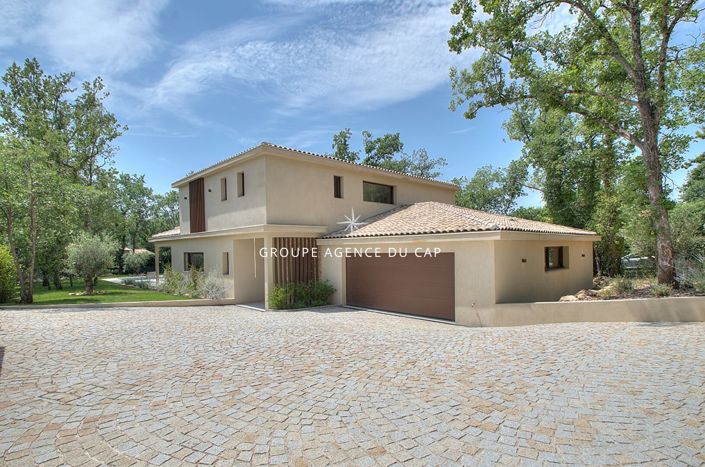 Image No.3-4 Bed House for sale