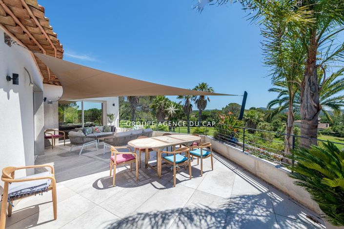 Image No.17-5 Bed House for sale