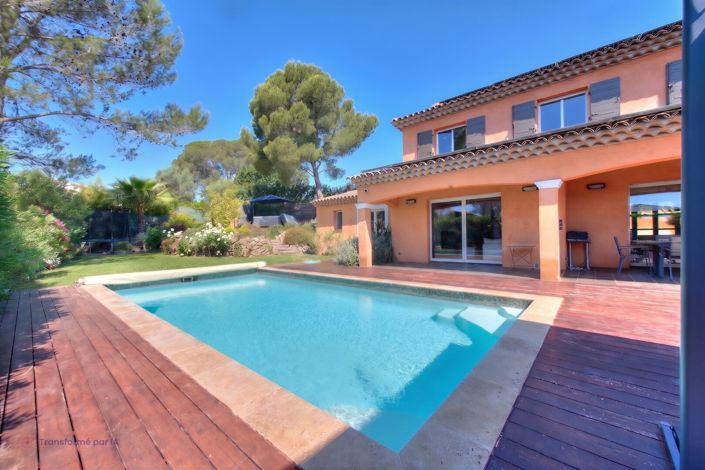 Image No.2-4 Bed House for sale
