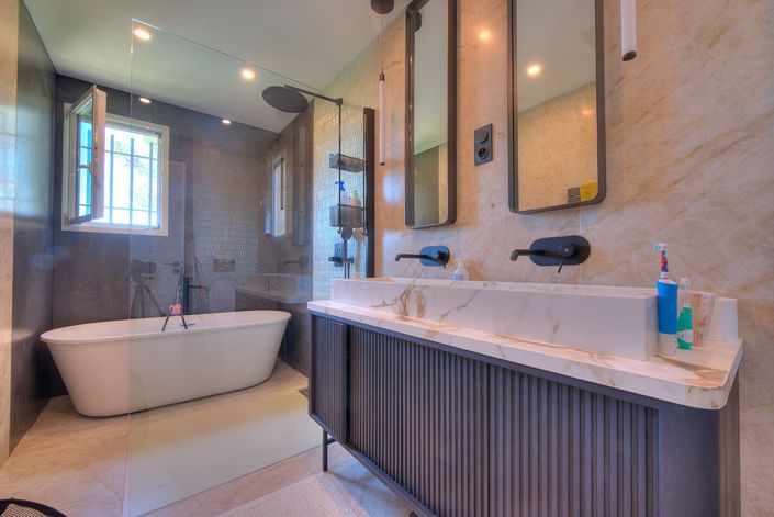 Image No.9-4 Bed House for sale